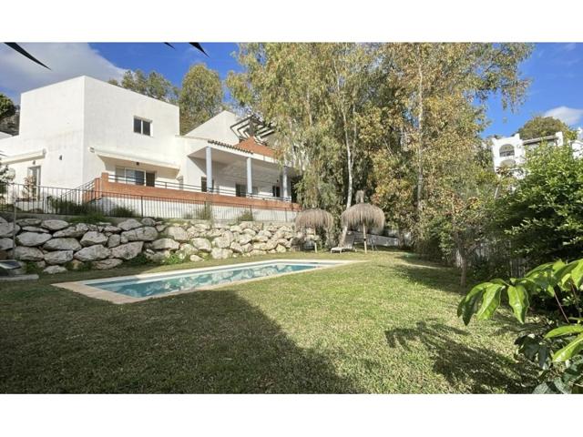 Unifamiliar Separadas En venta en Benalmádena photo 0