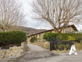 Unifamiliar Separadas En venta en Hondarribia photo 0
