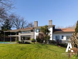 Casa En venta en Irun photo 0