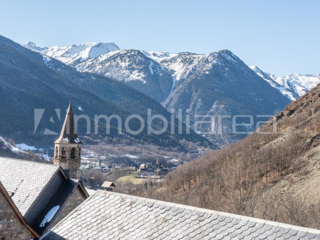 Piso En venta en Naut Aran photo 0