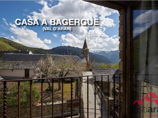 Casa En venta en Naut Aran photo 0