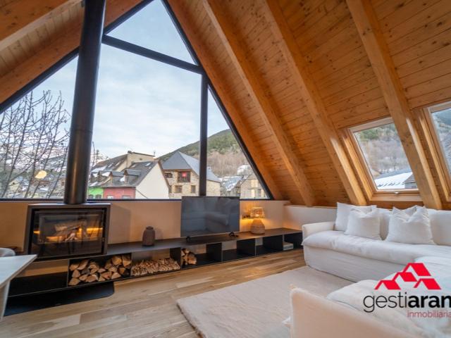 Casa En venta en Naut Aran photo 0