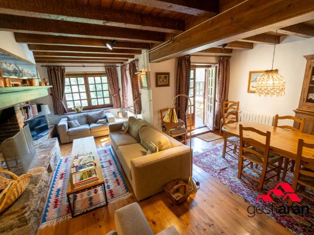 Casa En venta en Naut Aran photo 0