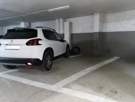 Parking en alquiler en Esplugues de Llobregat photo 0