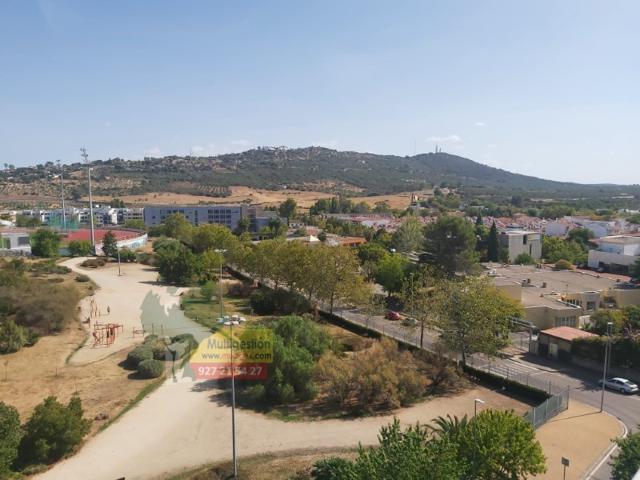 Dúplex En alquiler en Cáceres photo 0