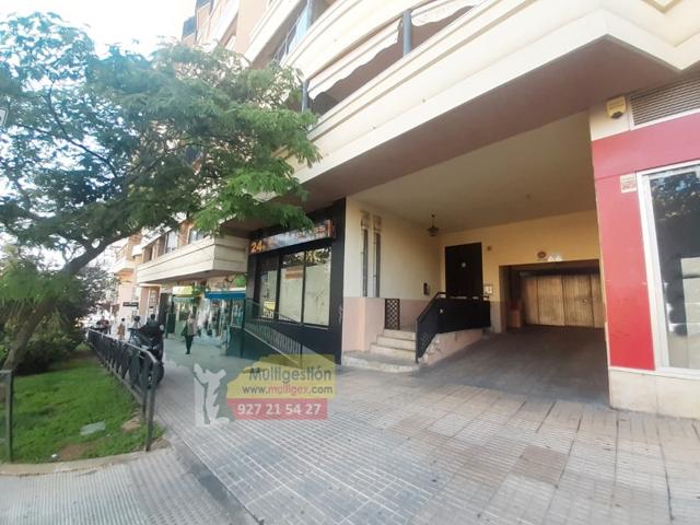 Parking Subterráneo En alquiler en Cáceres photo 0