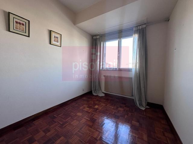 Piso En venta en Lugo photo 0