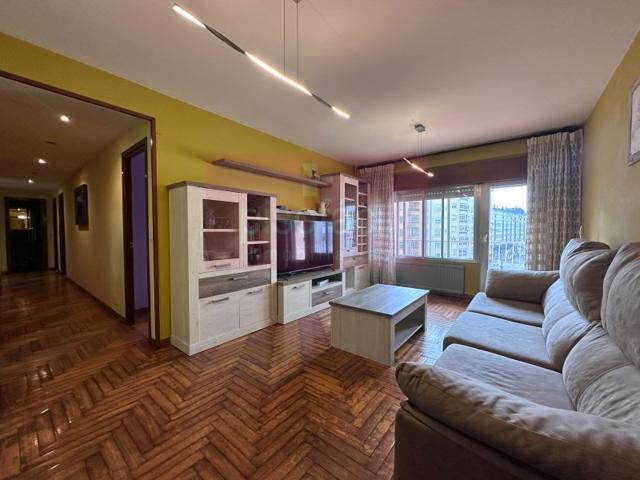 Piso En venta en Lugo photo 0