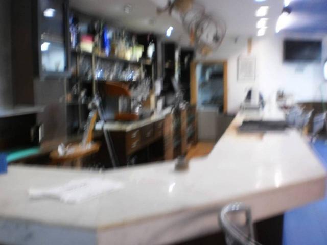 Local comercial en venta en Salesas-Glorieta-Chinchibarra-Capuchinos photo 0