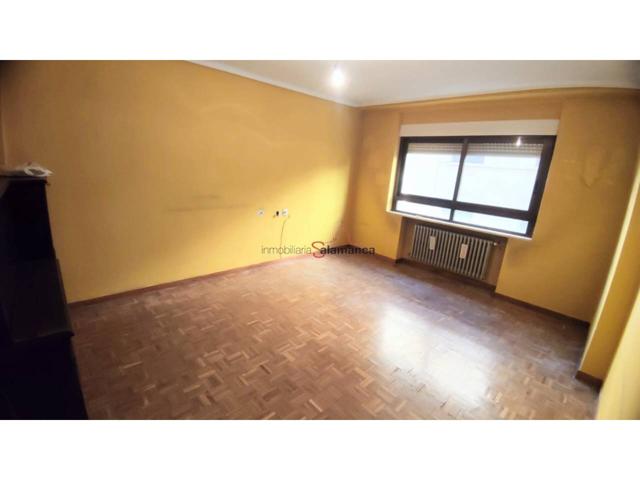 Piso en venta en Centro-Casco Histórico photo 0