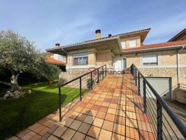 Chalet unifamiliar en venta en Castellanos de Moriscos photo 0