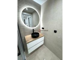 Piso en venta en Pizarrales(37006) photo 0