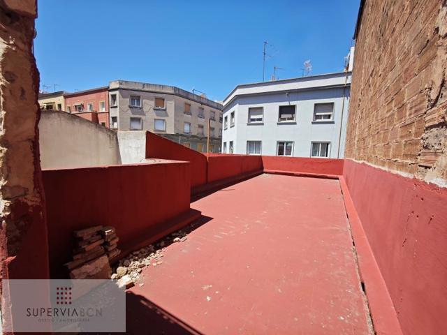 Casa En venta en L'Hospitalet De Llobregat photo 0