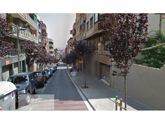 Comunidad En venta en El Guinardó, Barcelona photo 0