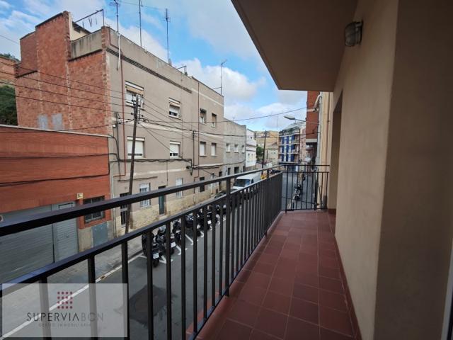 Piso En venta en Barcelona photo 0