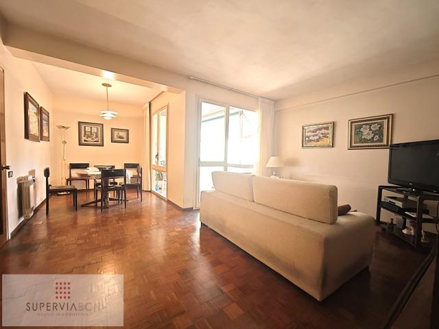 Piso En venta en Barcelona photo 0