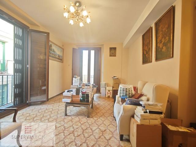 Piso En venta en Barcelona photo 0