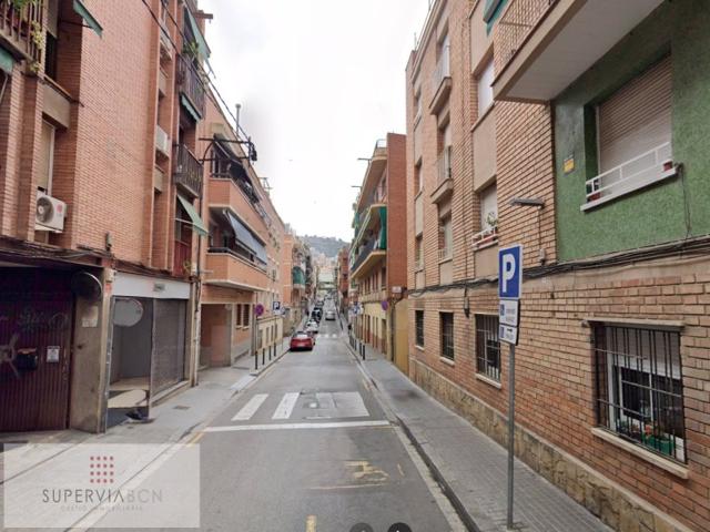 Piso En venta en Barcelona photo 0