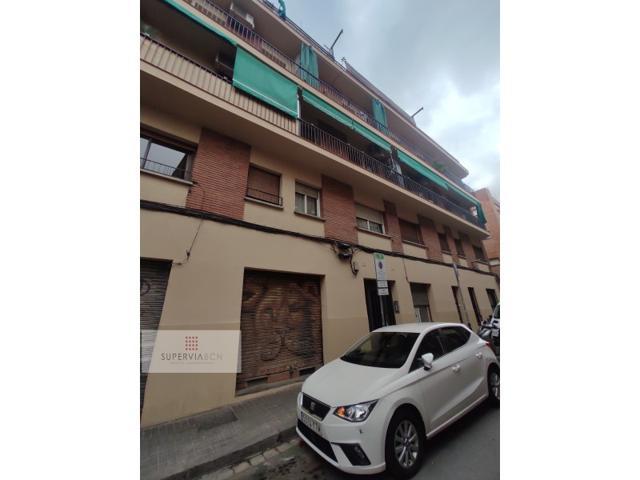 Piso En venta en Barcelona photo 0