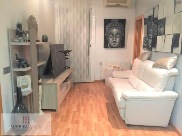 Piso En venta en La Font De La Guatlla, Barcelona photo 0