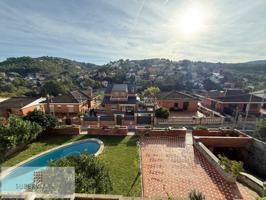 Piso En venta en Vallirana photo 0