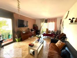 Piso En venta en Sant Feliu De Llobregat photo 0