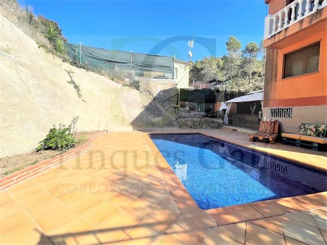 Casa En venta en Castellgalí photo 0