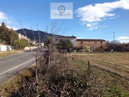 Terreno Urbanizable En venta en Candeleda photo 0