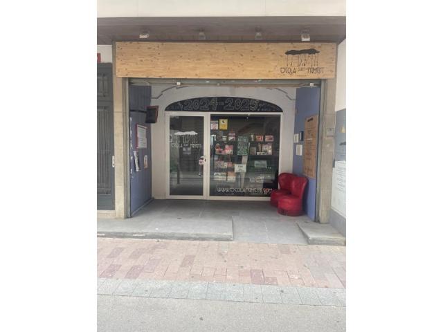 Local En alquiler en Calella photo 0