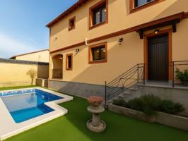 Casa En venta en Pacs Del Penedès photo 0