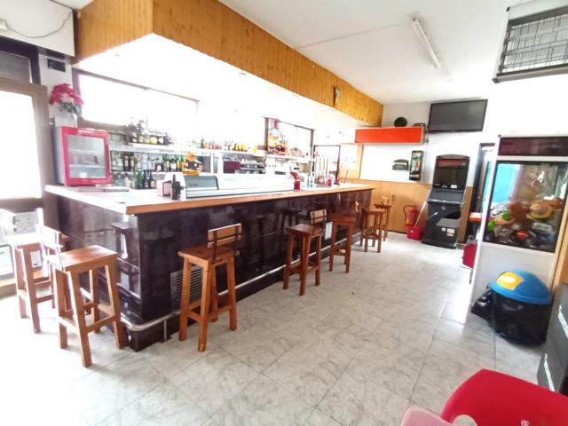 Local En venta en Santa Margarida I Els Monjos photo 0