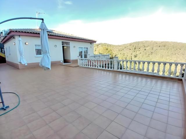 Casa En venta en Castellet I La Gornal photo 0