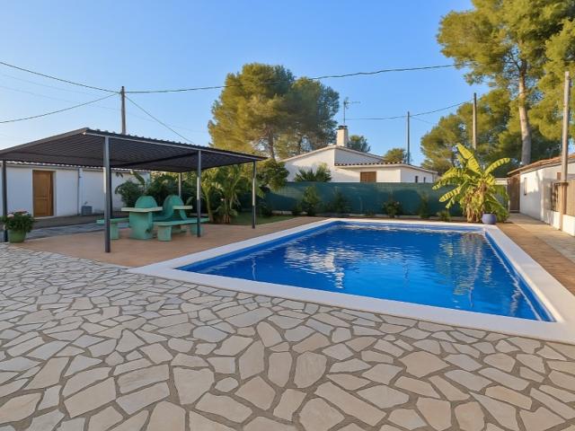 Casa En venta en Cubelles photo 0