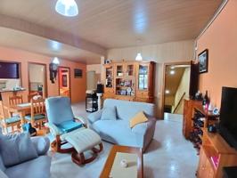 Casa En venta en Llorenç Del Penedès photo 0