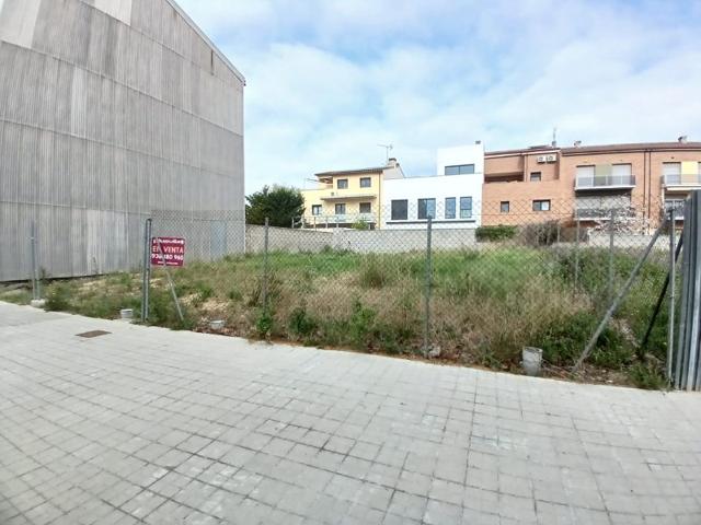 Terreno Urbanizable En venta en Vilafranca Del Penedès photo 0
