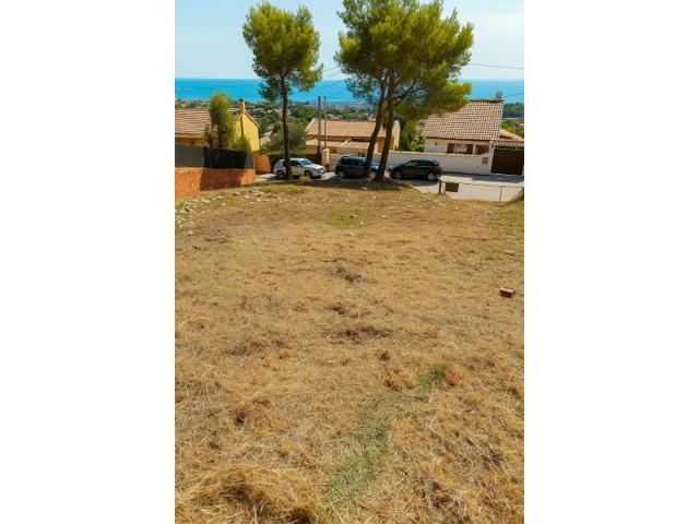 Terreno Urbanizable En venta en Calafell photo 0