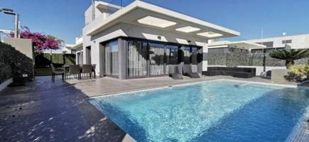 Villa independiente con piscina en Campoamor! photo 0