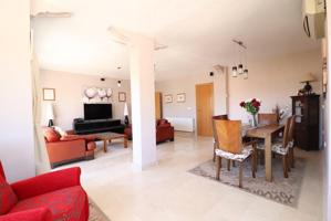 Chalet con piscina privada photo 0