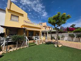 CHALET SEMI-ADOSADO EN AVDA.BALEARES -AGUAS NUEVAS TORREVIEJA photo 0