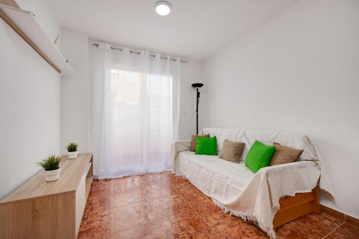 APARTAMENTO EN TORREVIEJA SITUADO A 650 METROS DE LA PLAYA DEL CURA photo 0