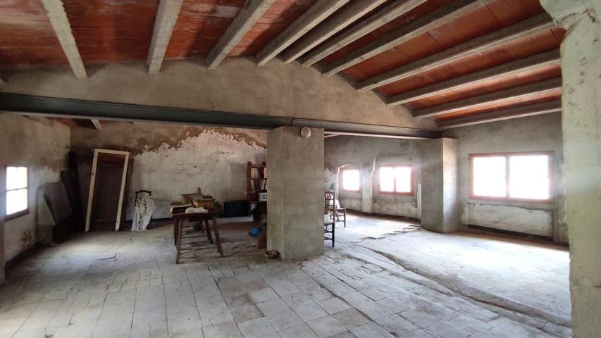 CASA CON FACHADA DE 12,5M Y ENTRADA POR DOS CALLES photo 0