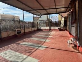EDIFICIO CON LOCAL Y VIVIENDA, EN CA N'ORIAC photo 0
