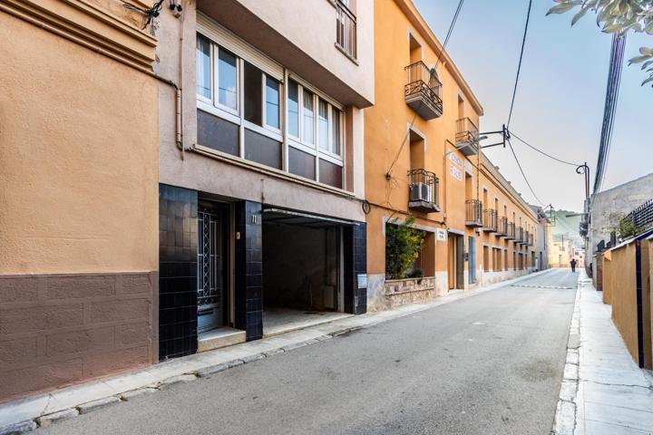 CASA CON GARAJE Y TERRAZA EN EL CENTRO DE SANT LLORENÇ SAVALL photo 0