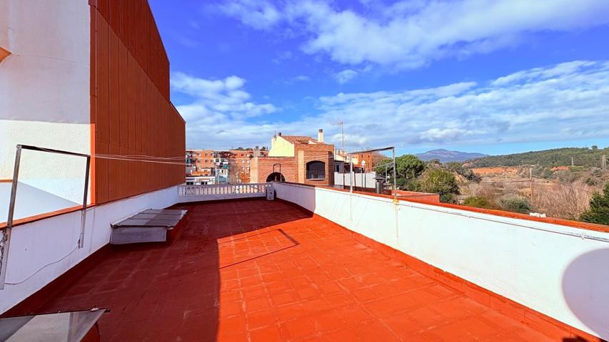 CASA EN VENTA EN CAN PUIGGENER photo 0