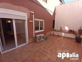 PLANTA BAJA CON TERRAZA INTERIOR, A 5 MINUTOS FGC DE LA CREU ALTA photo 0