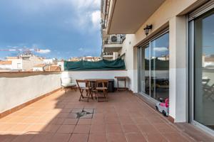 PISO DE DOS HABITACIONES CON TERRAZA EN EIXAMPLE-GRÀCIA photo 0