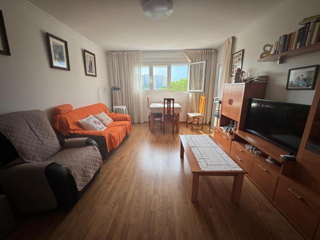 PISO DE 3 HABITACIONES EN BADIA DEL VALLÈS photo 0