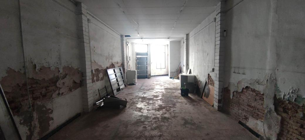 CASA PARA REFORMAR EN LA ZONA DE HOSTAFRANCS DE SABADELL photo 0