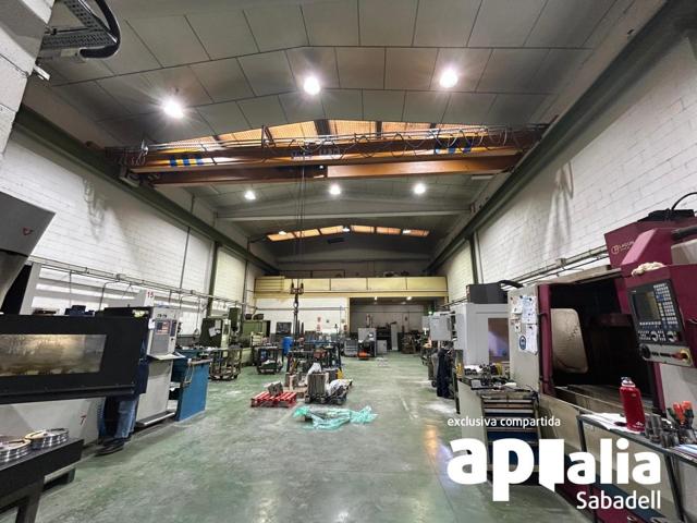 NAVE INDUSTRIAL EN RUBÍ photo 0