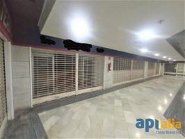 Local En venta en Lloret De Mar photo 0
